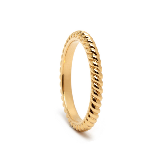 18 KT Gold Sleek Twisted Ring
